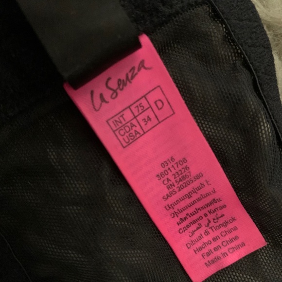 LA SENZA crop bra | size 34D - Picture 5 of 5
